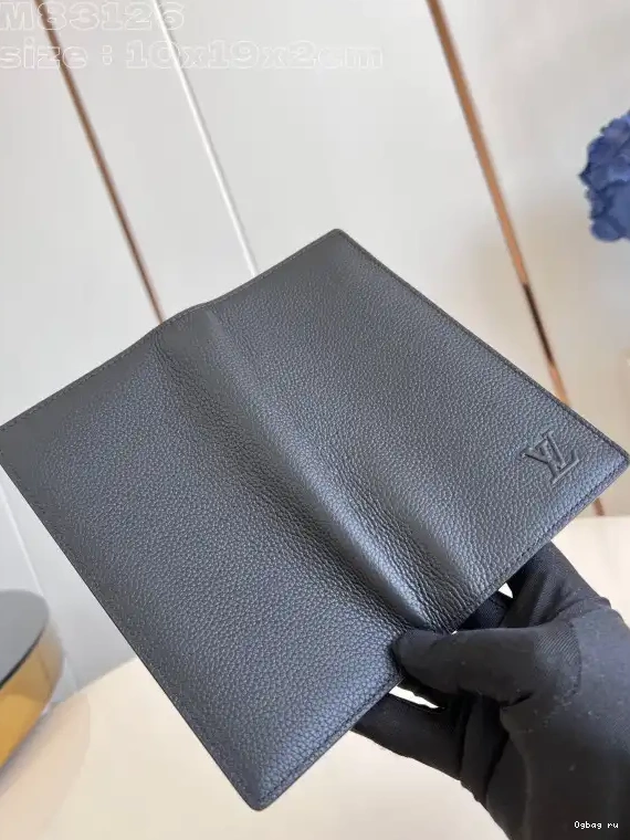 WALLET-10*19*2cm VUITTON LOUIS BRAZZA 0529